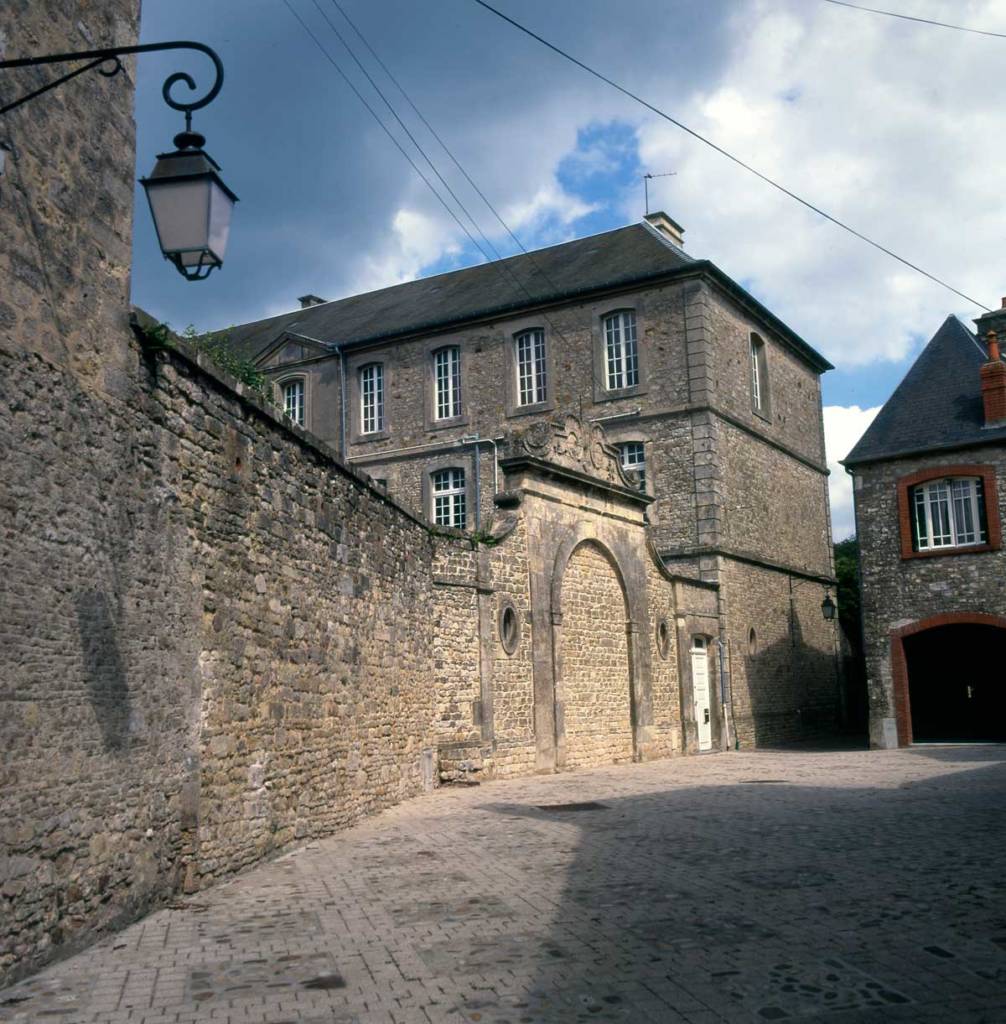 Ancien couvent de Carentan les Marais