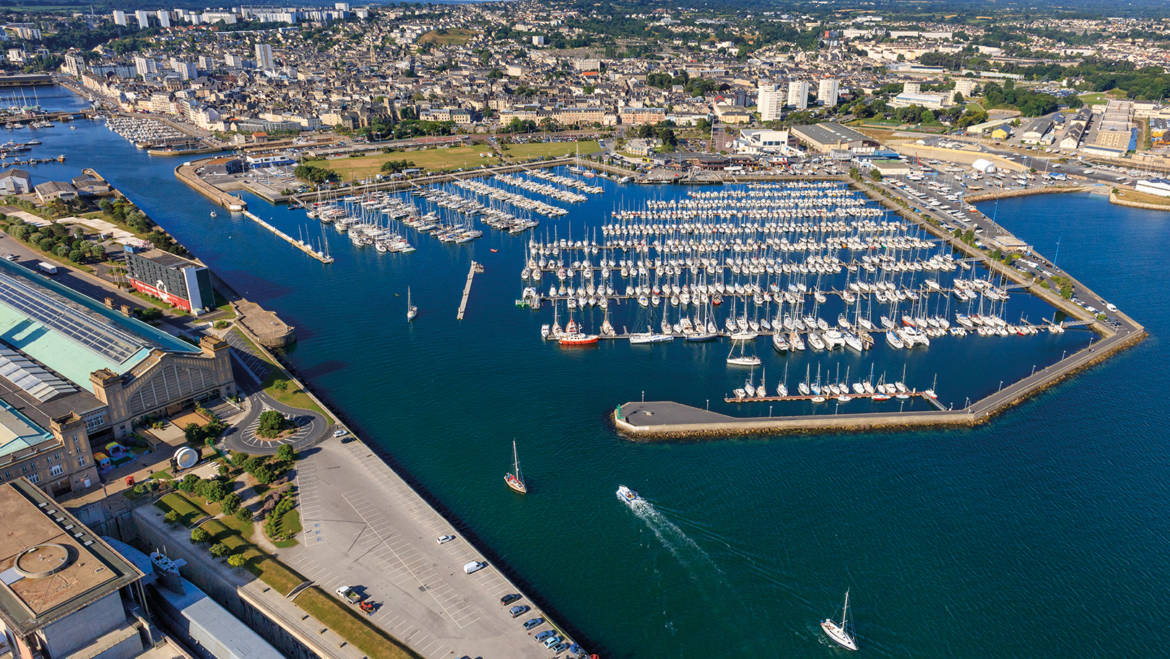 Explorez les trésors culturels de Cherbourg pendant le Tour des Ports